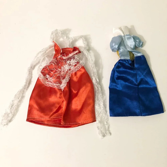 Assorted Lot of  Dolls Dresses Barbie and Other Clothing - Picture 9 of 15